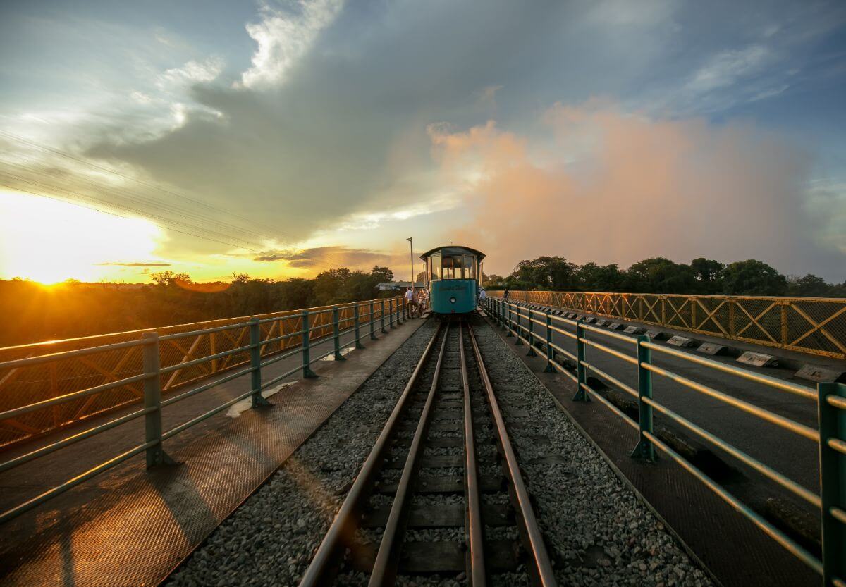 Bamba Tram - Sunset Run